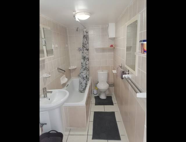 13 BEDROOM HOUSE FOR SALE IN BLUFF